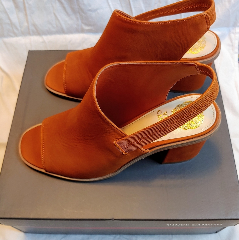 Vince Camuto Burnt Orange Kailsy Sandal, Size 8